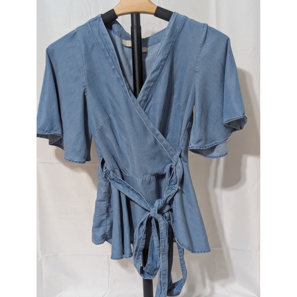 LOFT Chambray Wrap Top Womens XS Blue Tencel Flutter Sleeve Peplum Blouse